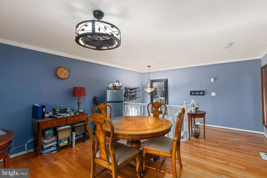 Photo of 2310 PUTNAM ROAD