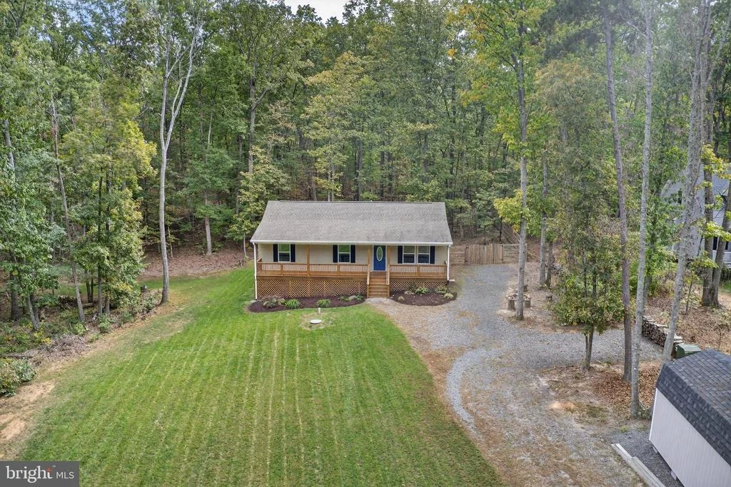Photo of 721 PINE HARBOUR DRIVE