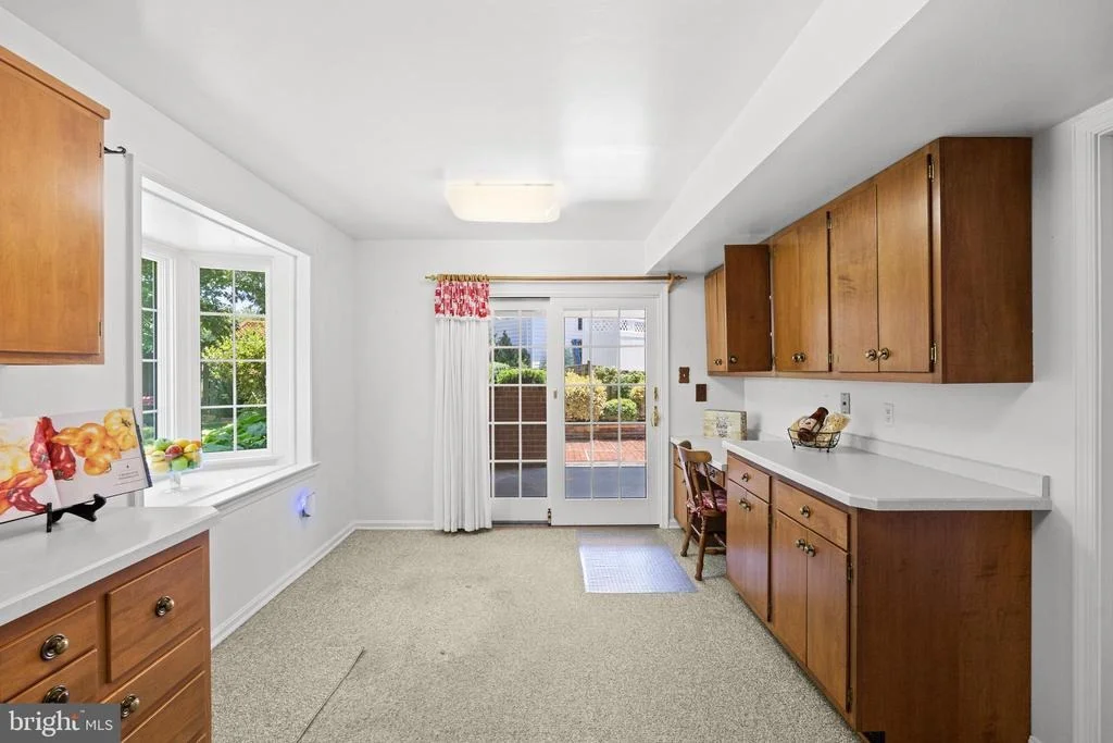 Photo of 6703 RED JACKET ROAD