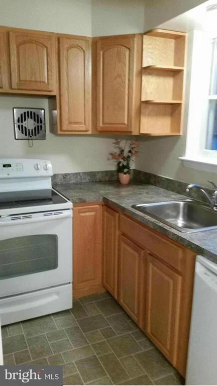 Photo of 12702 GOODHILL ROAD