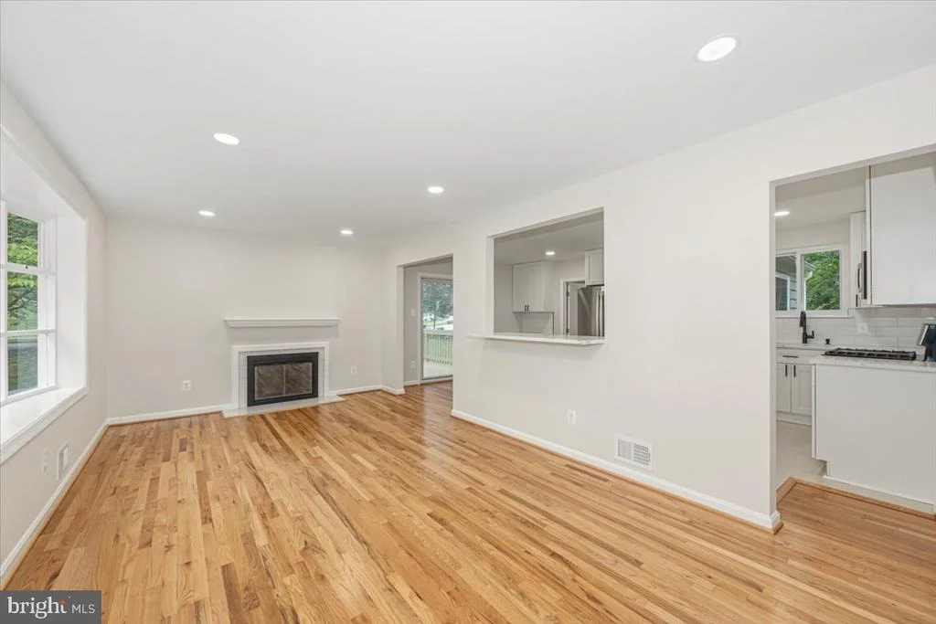 Photo of 8624 PARLIAMENT DRIVE
