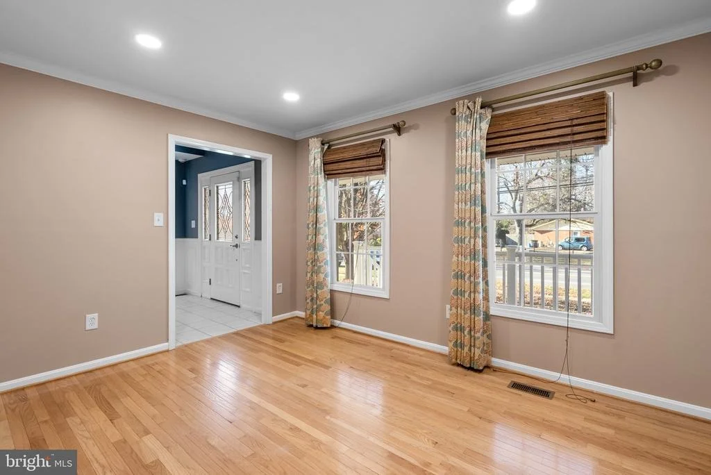 Photo of 1117 CRESTHAVEN DRIVE