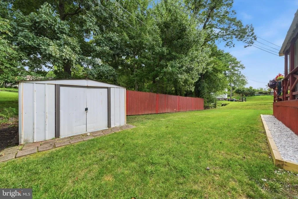 Photo of 3313 WOODRIPPLE ROAD