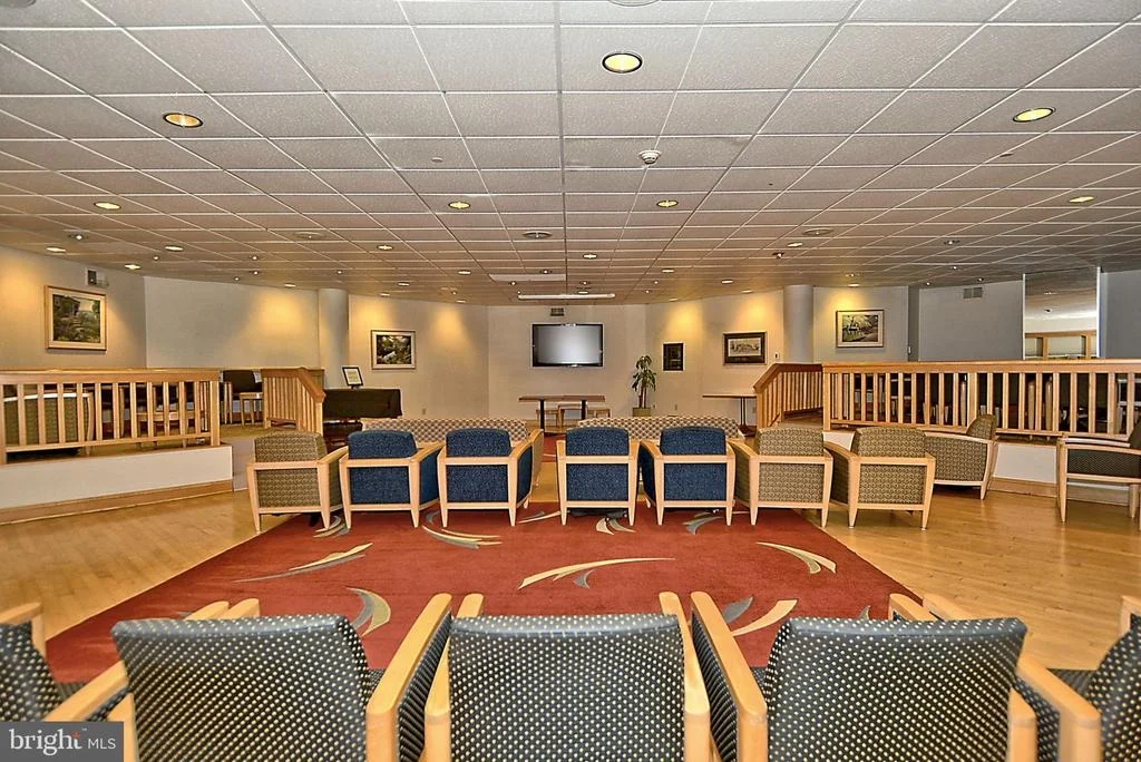 Photo of Unit 310 at 5902 MOUNT EAGLE DRIVE