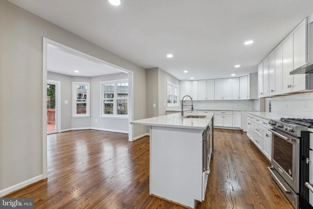 Photo of 3912 KING ARTHUR ROAD