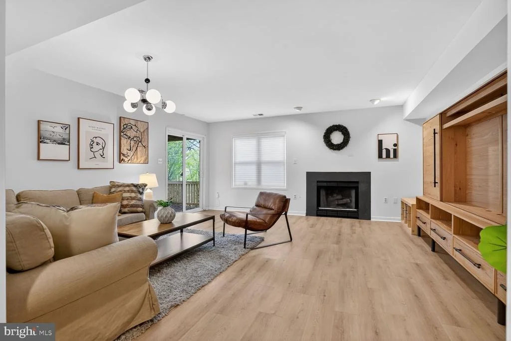 Photo of 2028 BEACON PLACE
