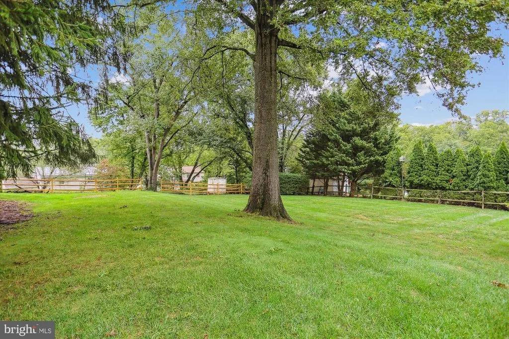 Photo of 6609 GARRETT ROAD