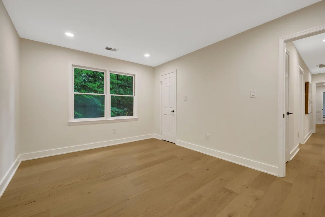Photo of 1132 SPRINGVALE ROAD