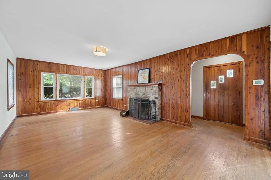 Photo of 8995 HAMBURG ROAD