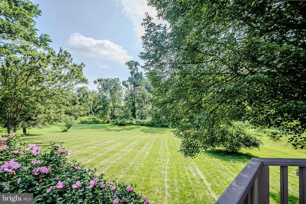 Photo of 49 TENBY CHASE DRIVE