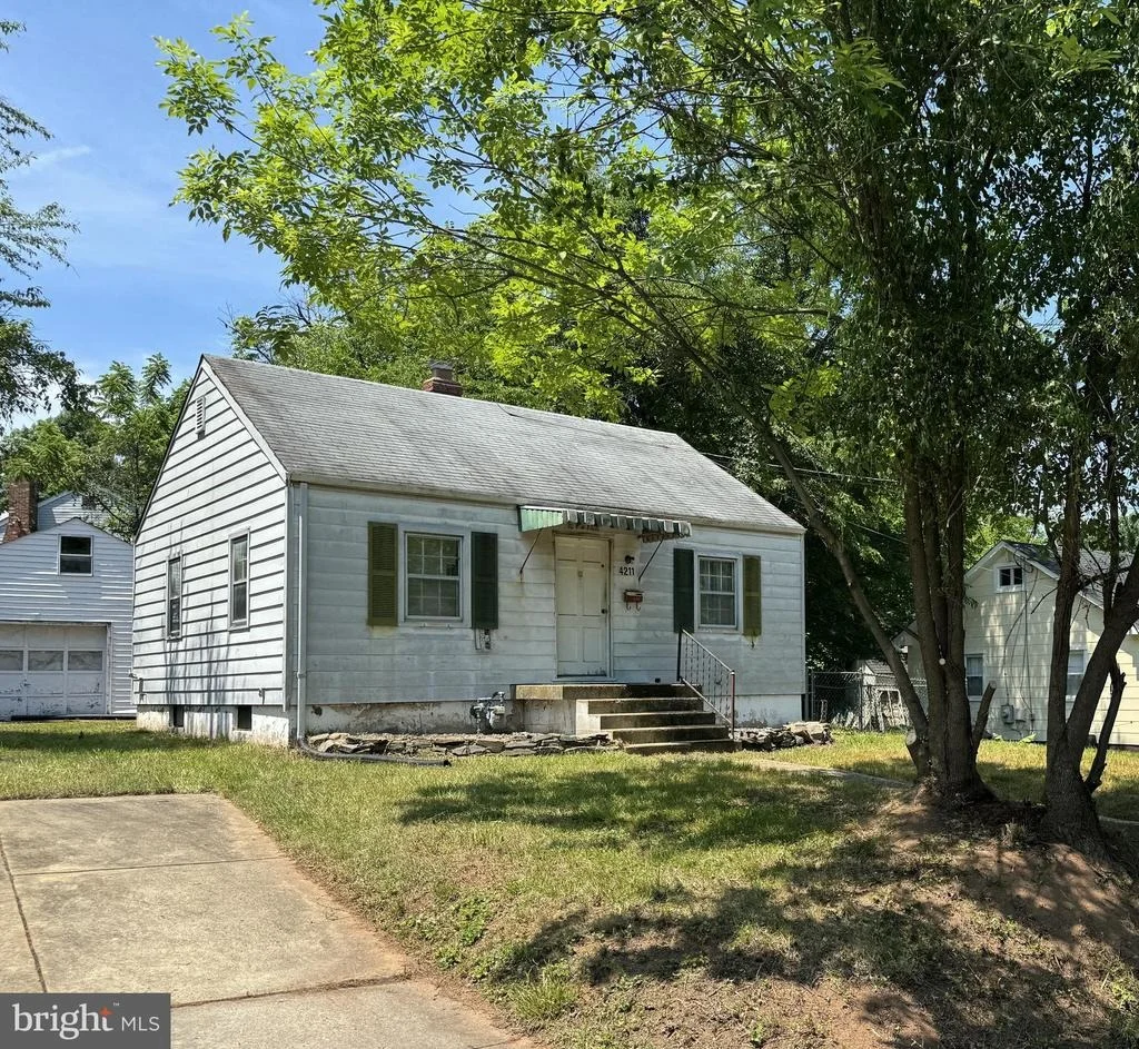 Photo of 4211 ROUND HILL ROAD