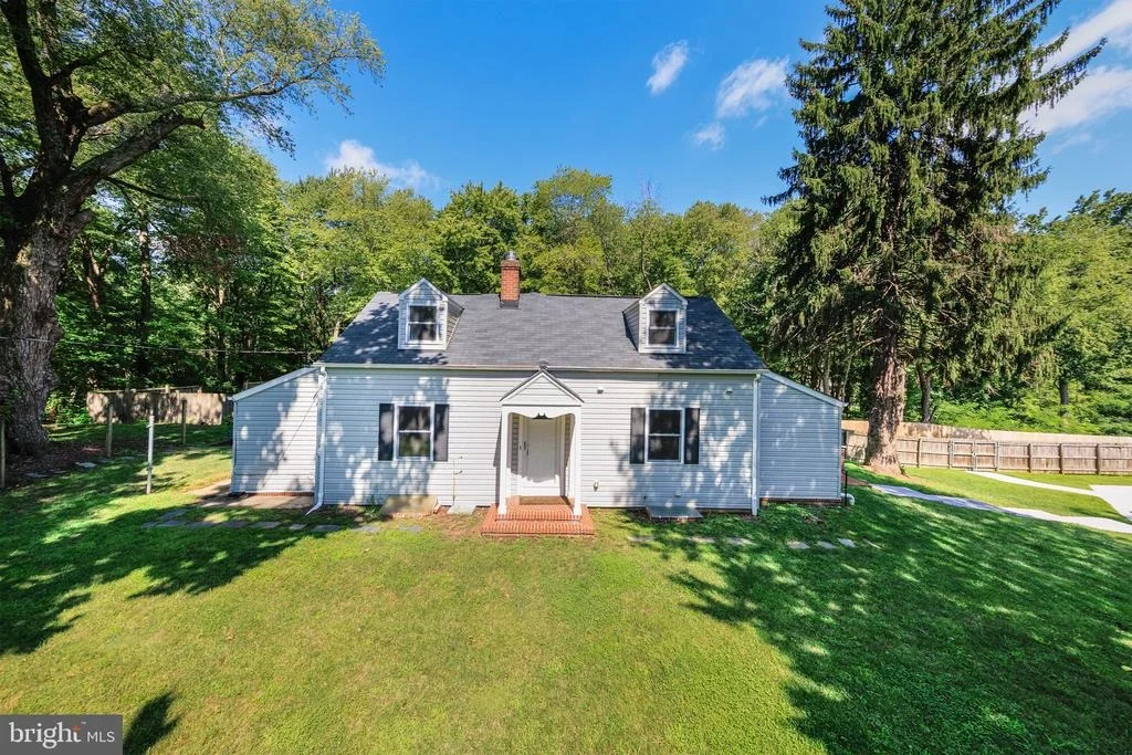 Photo of 7301 WOODYARD ROAD