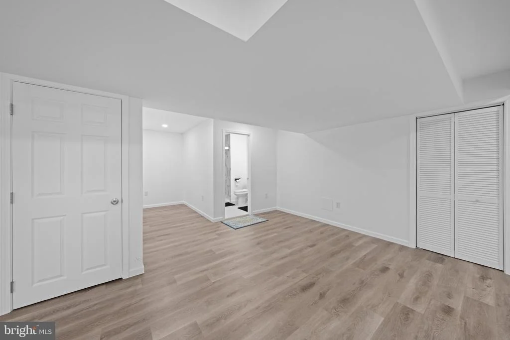 Photo of 4132 LARSON LANE