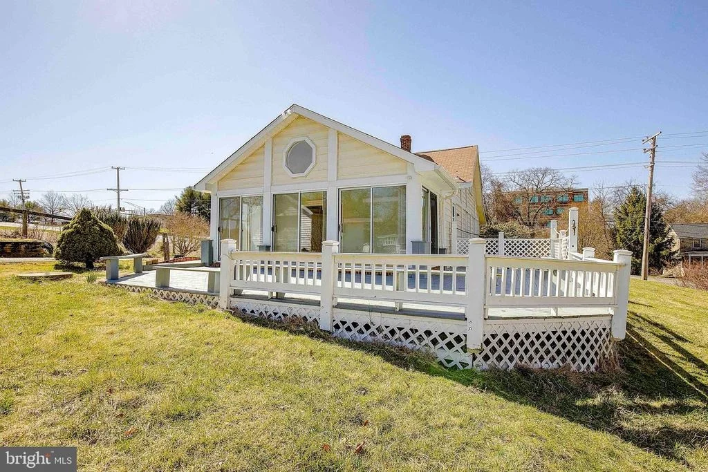Photo of 14701 YORK ROAD