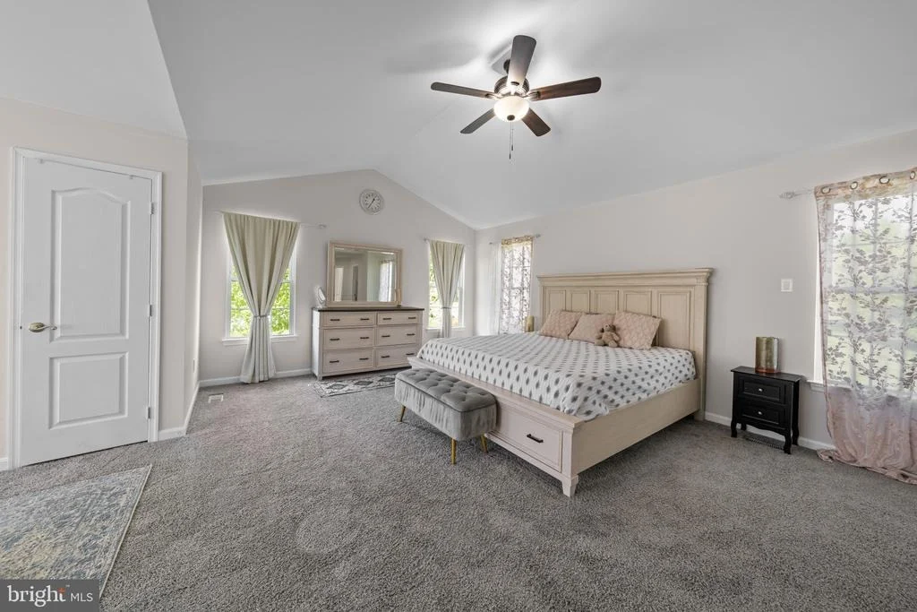 Photo of 4132 LARSON LANE