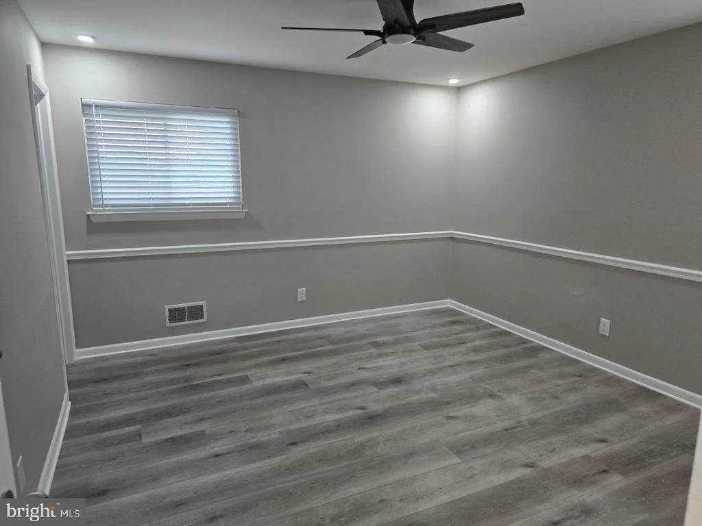 Photo of 6318 BARRS LANE