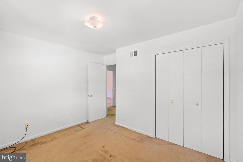 Photo of 6703 RED JACKET ROAD