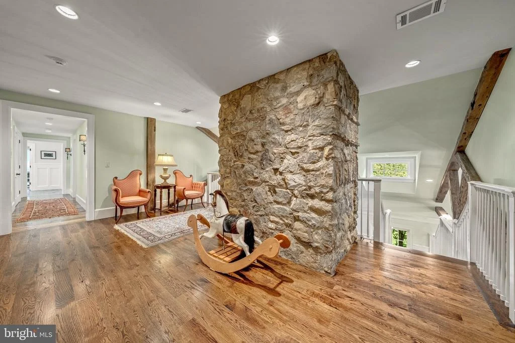 Photo of 8133 GEORGETOWN PIKE