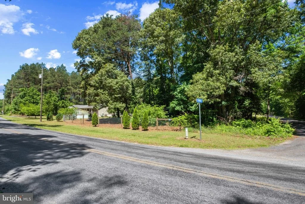 Photo of 23116 GILPIN POINT ROAD