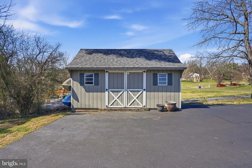 Photo of 1800 GAYFIELDS DRIVE