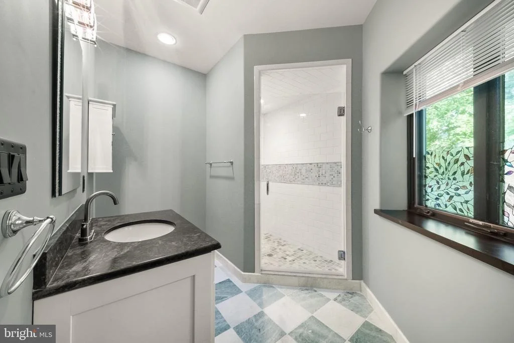 Photo of 8419 OVERLOOK STREET