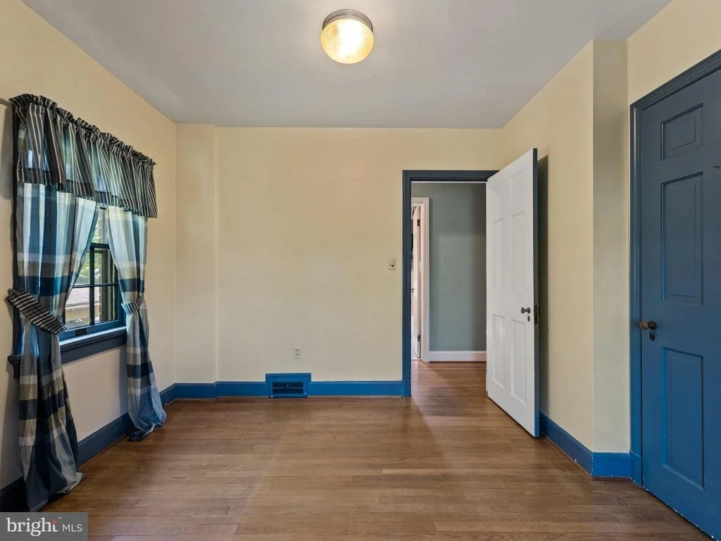 Photo of 195 UPPER COLLEGE TERRACE