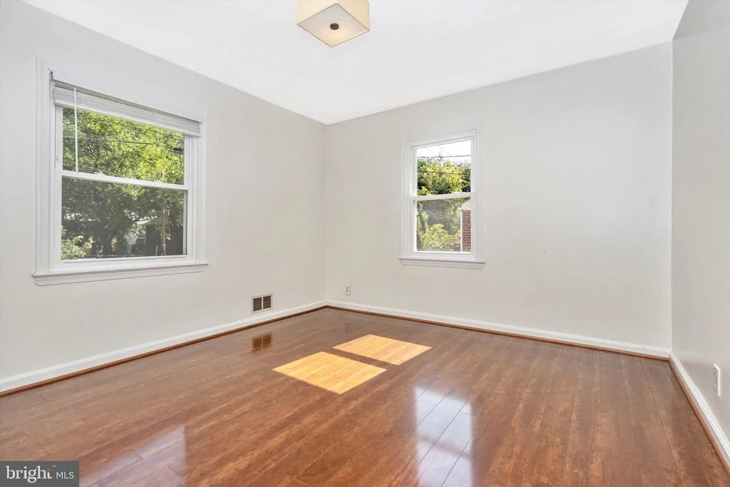 Photo of 1304 WINDHAM LANE