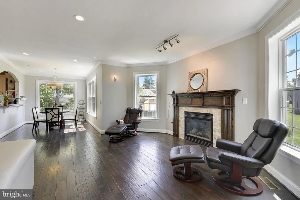 Photo of 6004 MUNCASTER MILL ROAD