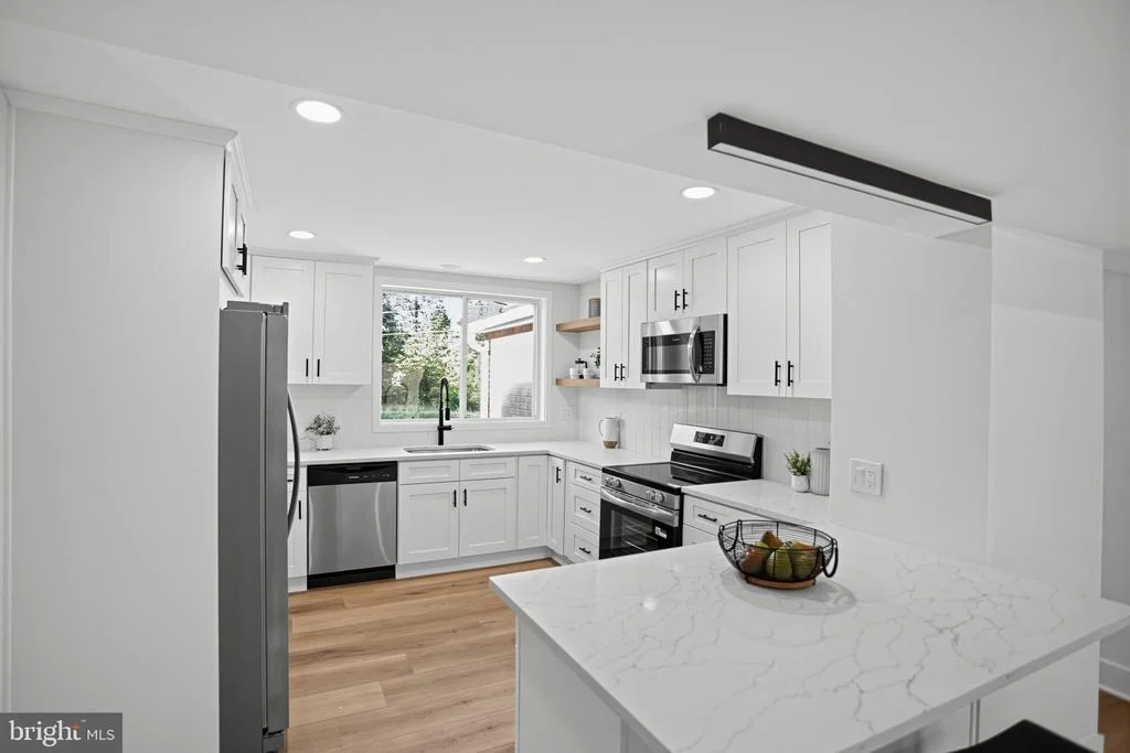 Photo of 6740 SUMERDUCK ROAD