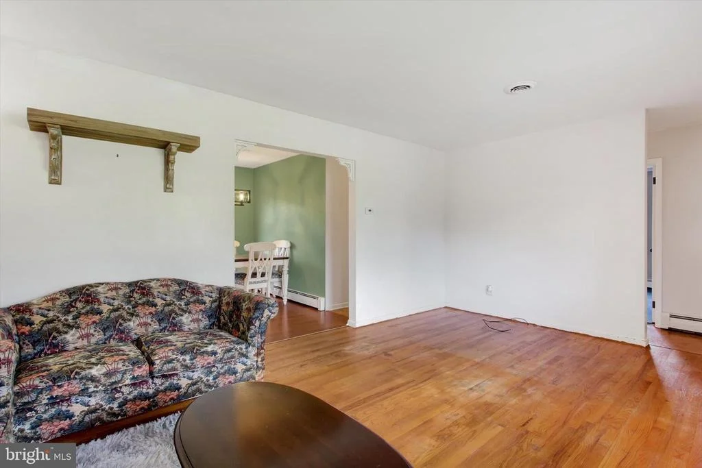 Photo of 5840 YORK ROAD