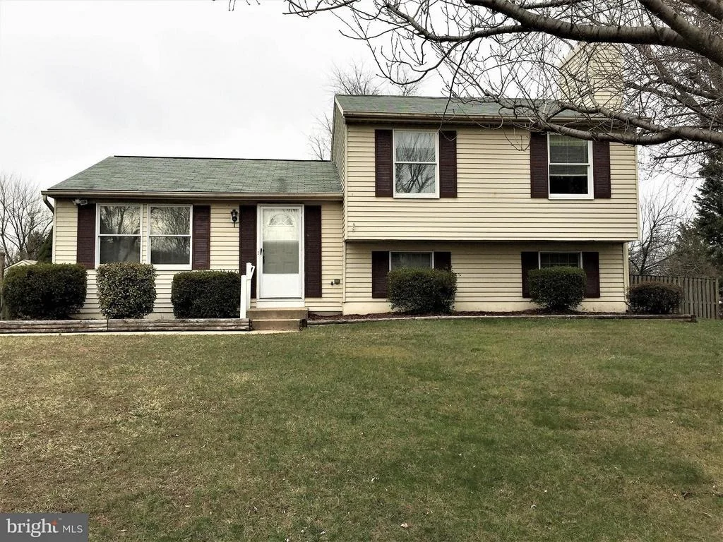 Photo of 1328 SPLIT RAIL LANE