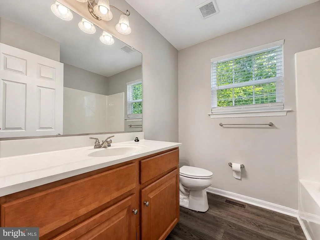 Photo of 976 JOHNSWOODS ROAD