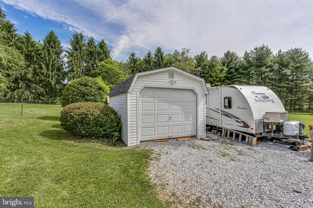 Photo of 17611 GRACE ROAD