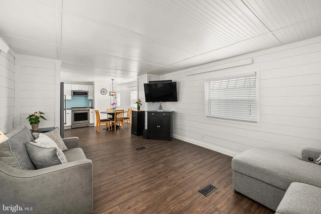 Photo of 35546 PINE DRIVE