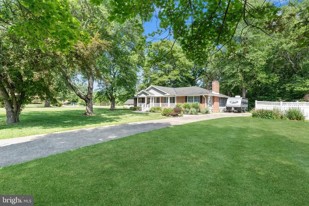 Photo of 101 CORRINE DRIVE