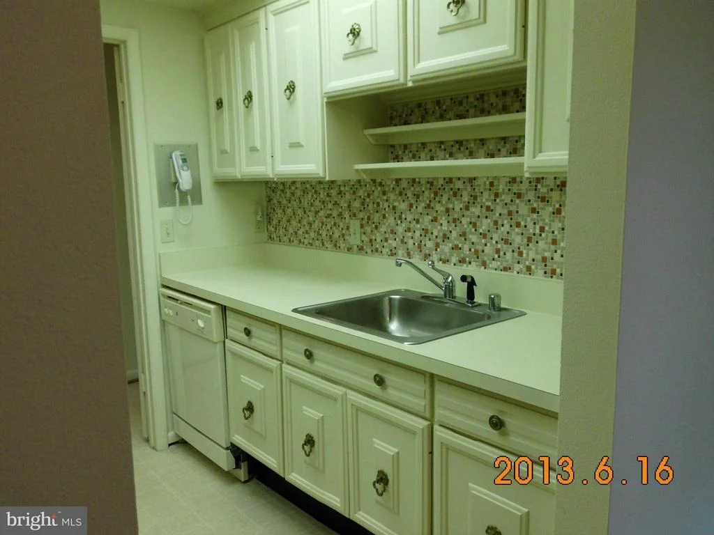 Photo of Unit 72H at 3618 GLENEAGLES DRIVE