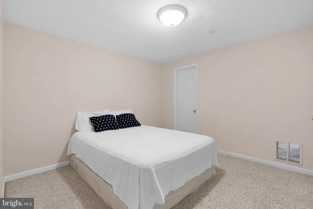 Photo of 15324 BEAUFORT PLACE