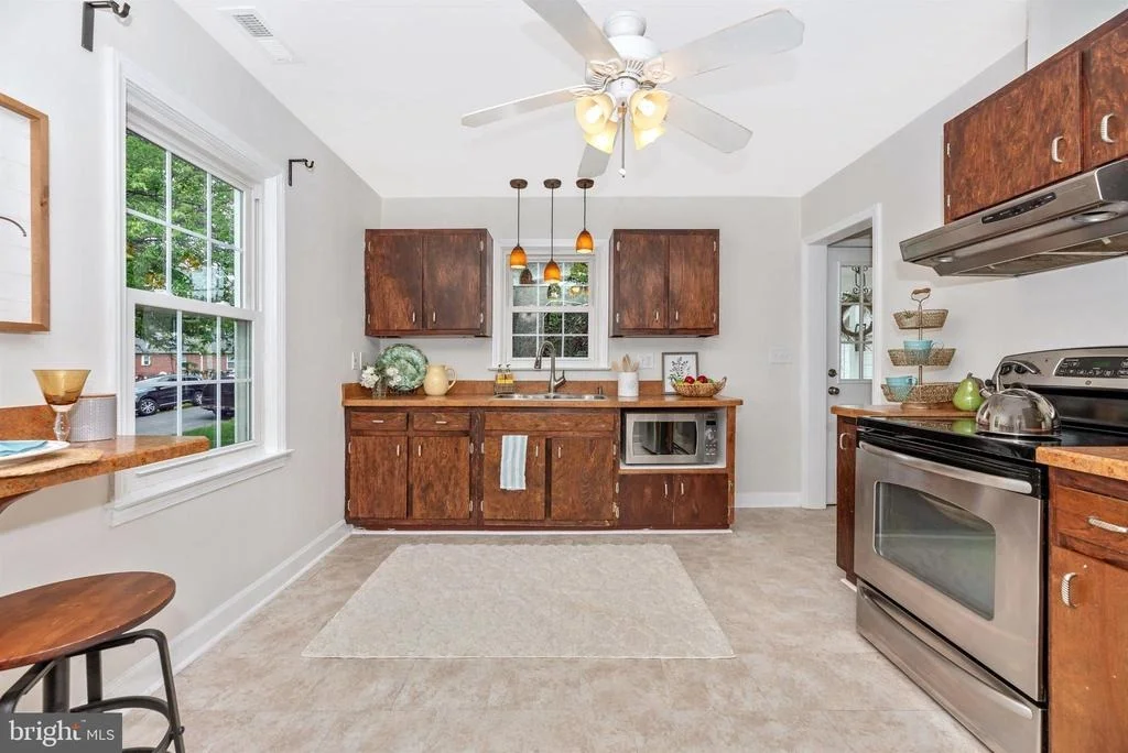 Photo of 9510 PLEASANT PLAINS ROAD