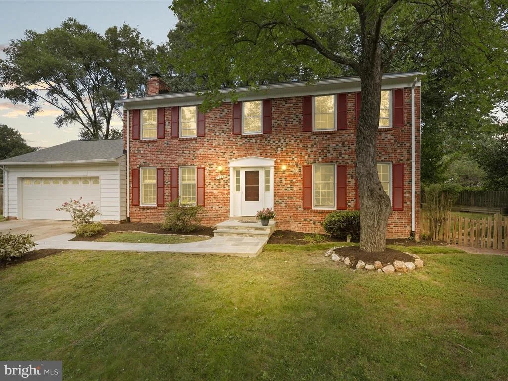 Photo of 8223 TREEBROOKE LANE