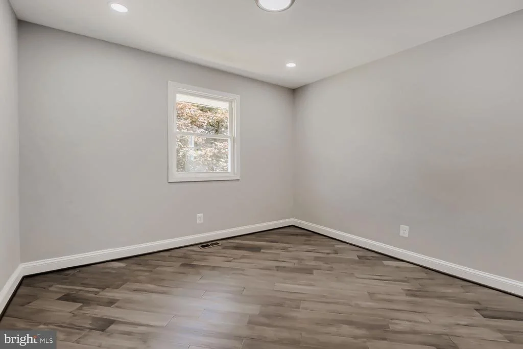 Photo of 105 ROSECREST DRIVE