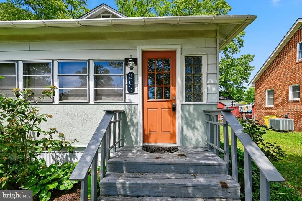 Photo of 302 LINDEN AVENUE