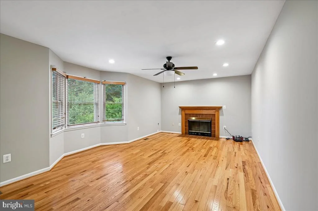Photo of 3592 FONTRON DRIVE