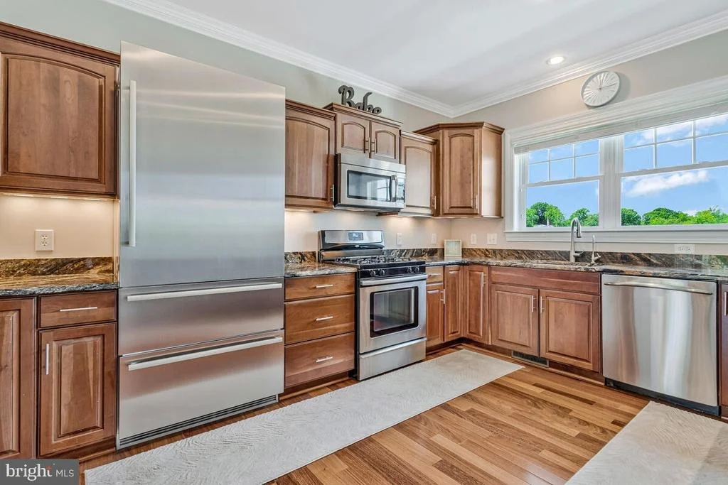 Photo of 3300 SHORE DRIVE