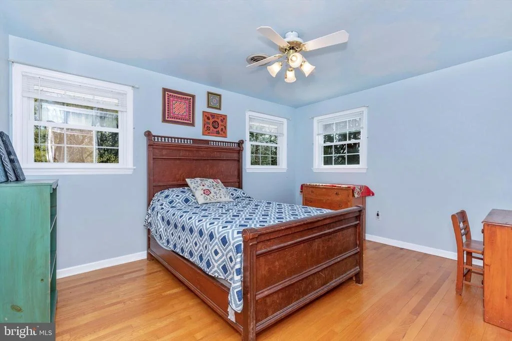 Photo of 28313 HONEYSUCKLE DRIVE