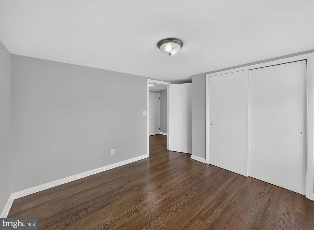 Photo of 520 RANDALL AVENUE