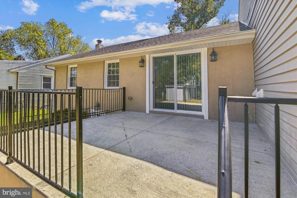 Photo of 210 WARFIELD ROAD