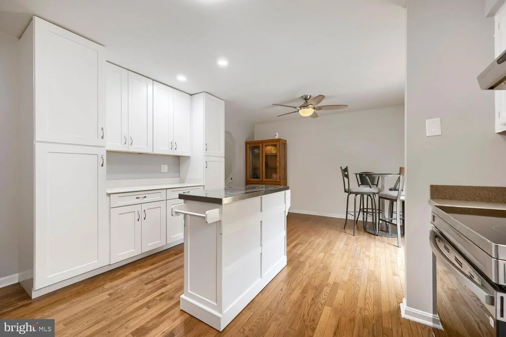 Photo of 5350 POMMEL DRIVE