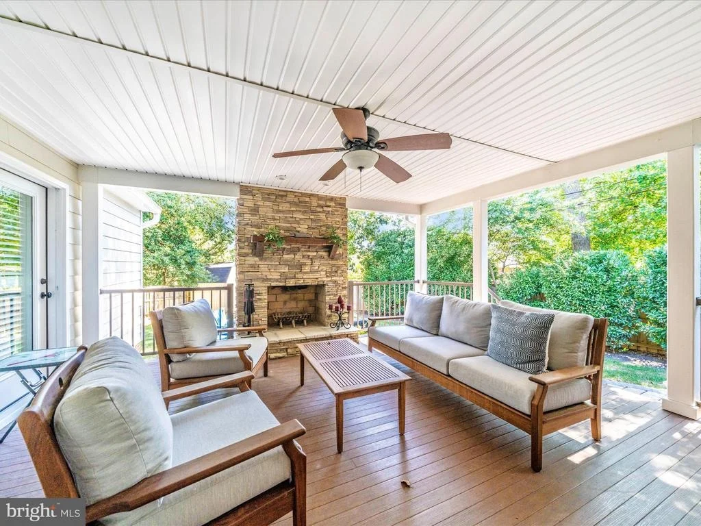Photo of 903 MERCER PLACE