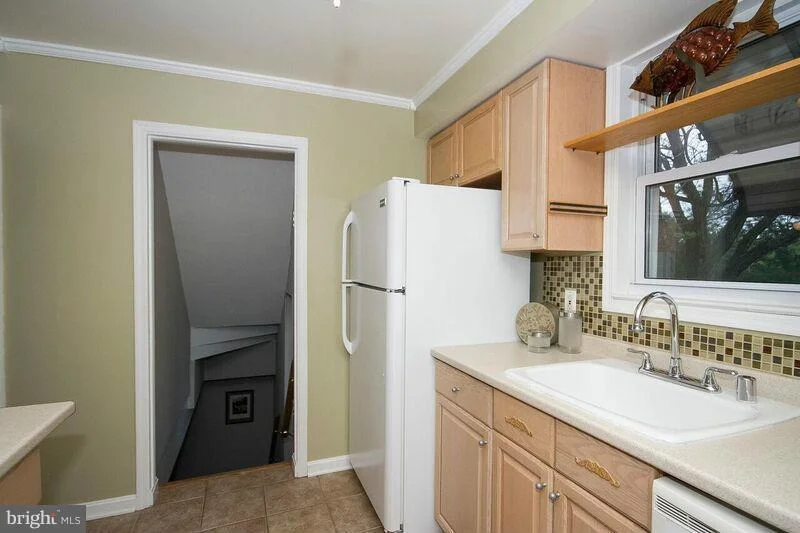 Photo of 806 WARWICK ROAD