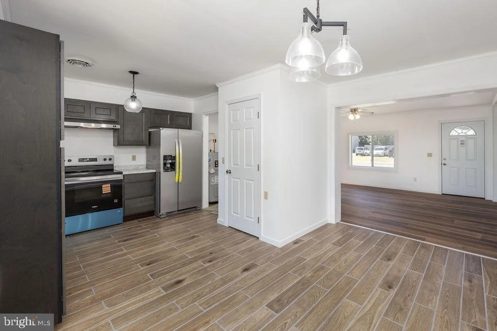 Photo of 813 PRICE ROAD
